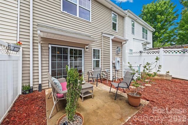 1435 Harpers Inlet Drive, Clover, SC 29710