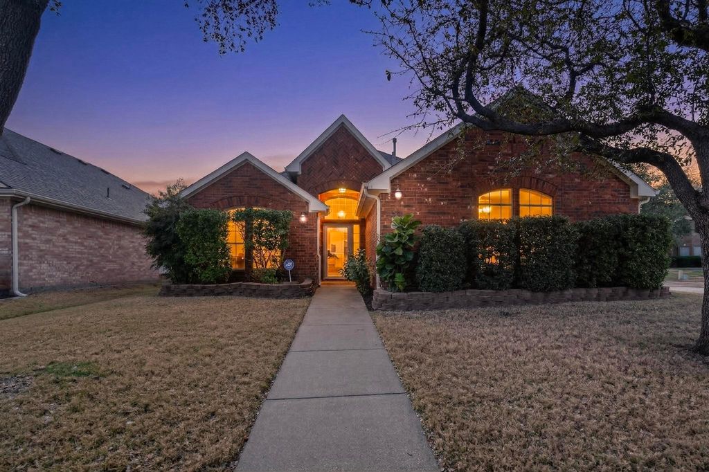 10702 J A Forster Drive, Rowlett, TX 75089