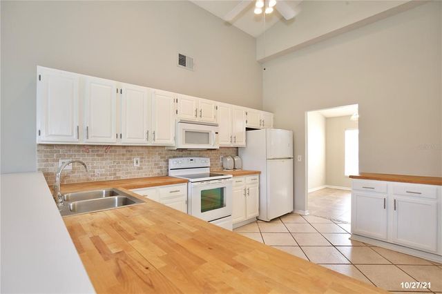1933 GAMBOGE DRIVE, Orlando, FL 32822