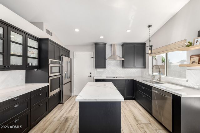 17614 N 45TH Street N, Phoenix, AZ 85032