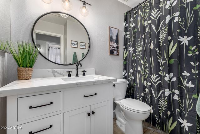 17614 N 45TH Street N, Phoenix, AZ 85032