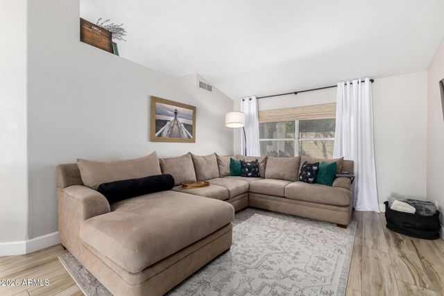 17614 N 45TH Street N, Phoenix, AZ 85032