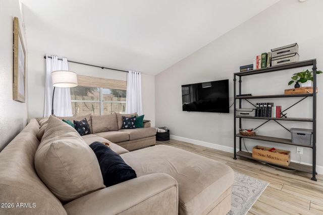 17614 N 45TH Street N, Phoenix, AZ 85032