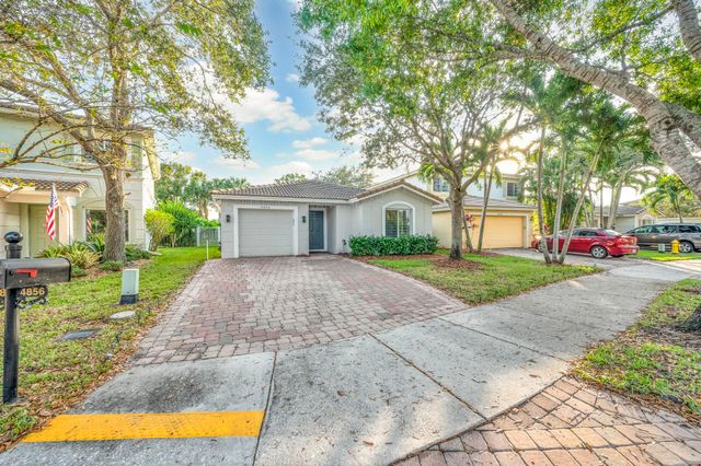 4856 SE Duval Drive, Stuart, FL 34997