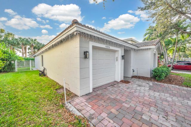 4856 SE Duval Drive, Stuart, FL 34997