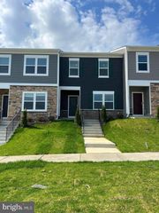 155 TIGNEY DR, Stephens City, VA 22655