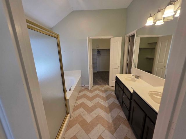 5856 Echo Bluff Drive, Haltom City, TX 76137