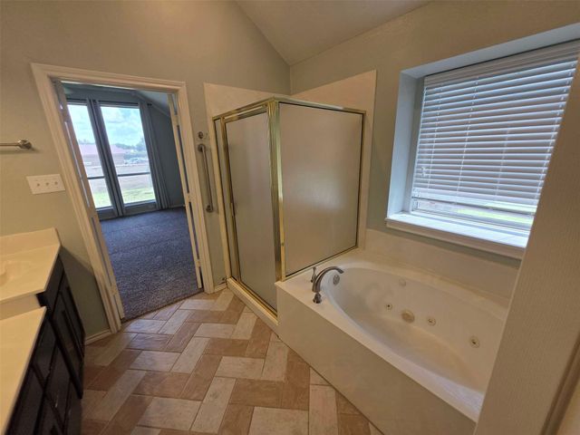 5856 Echo Bluff Drive, Haltom City, TX 76137