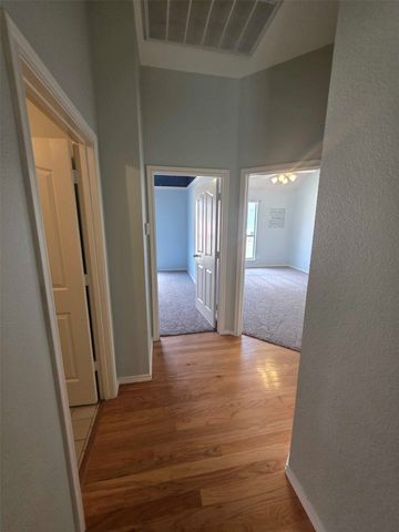 5856 Echo Bluff Drive, Haltom City, TX 76137