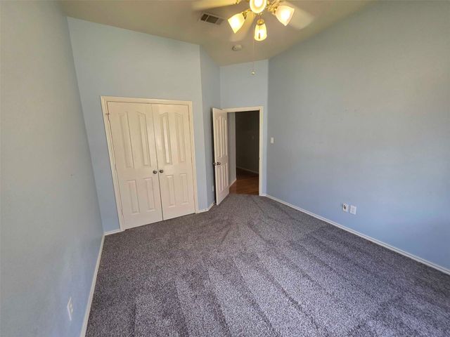 5856 Echo Bluff Drive, Haltom City, TX 76137
