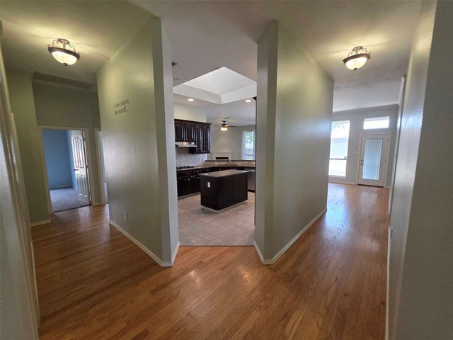 5856 Echo Bluff Drive, Haltom City, TX 76137