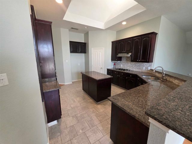 5856 Echo Bluff Drive, Haltom City, TX 76137