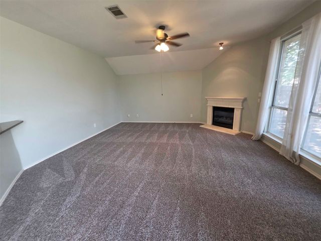 5856 Echo Bluff Drive, Haltom City, TX 76137