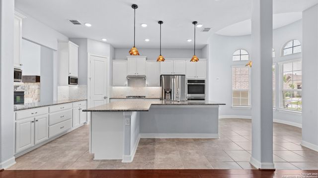 1119 Roaring Falls, New Braunfels, TX 78132