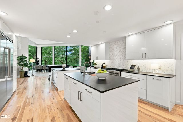 2925 Debra Drive, Raleigh, NC 27607