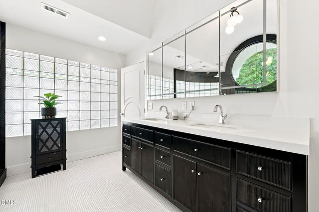 2925 Debra Drive, Raleigh, NC 27607