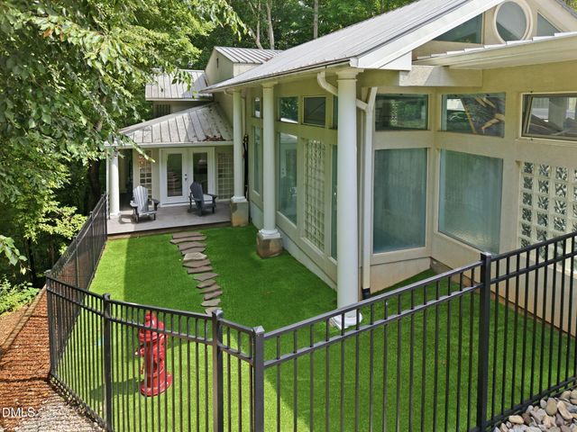 2925 Debra Drive, Raleigh, NC 27607