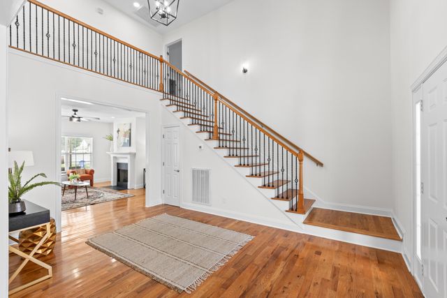 8746 Streamside Drive, Ooltewah, TN 37363