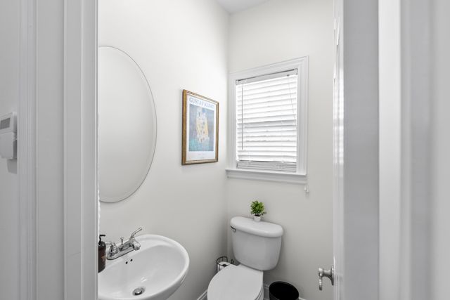 8746 Streamside Drive, Ooltewah, TN 37363