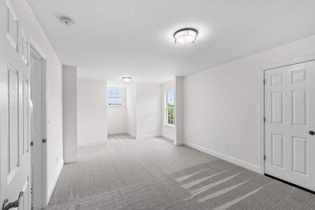 8746 Streamside Drive, Ooltewah, TN 37363