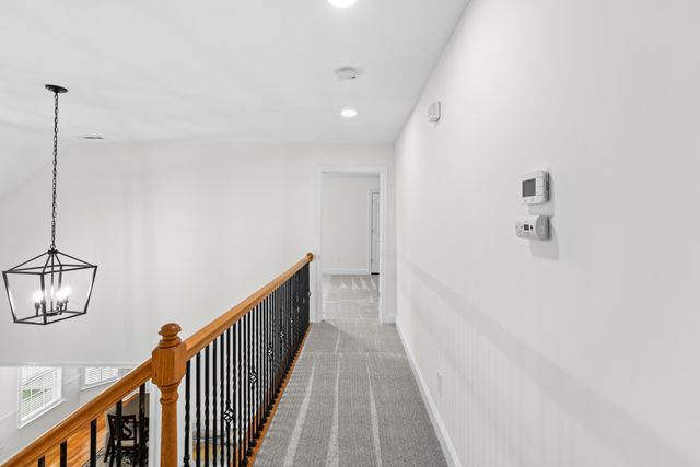 8746 Streamside Drive, Ooltewah, TN 37363