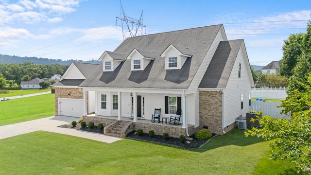 8746 Streamside Drive, Ooltewah, TN 37363
