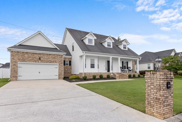 8746 Streamside Drive, Ooltewah, TN 37363