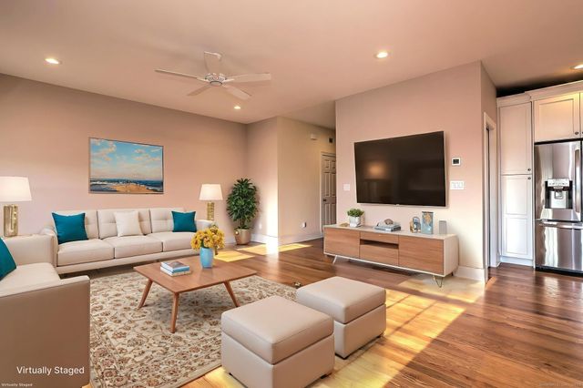 126 Wells View Road 126, Shelton, CT 06484