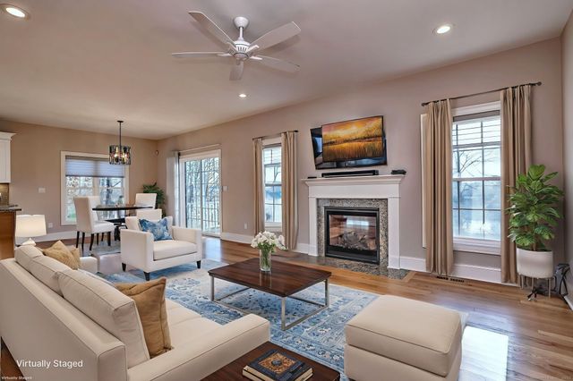 126 Wells View Road 126, Shelton, CT 06484