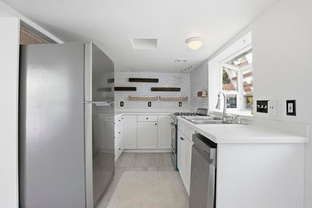 170 Diana Street, Encinitas, CA 92024