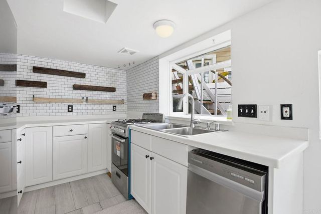 170 Diana Street, Encinitas, CA 92024