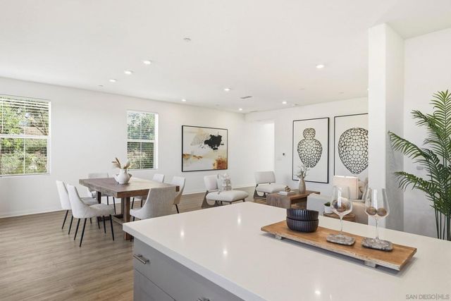 1794 Valley Oak Way, Oceanside, CA 92056