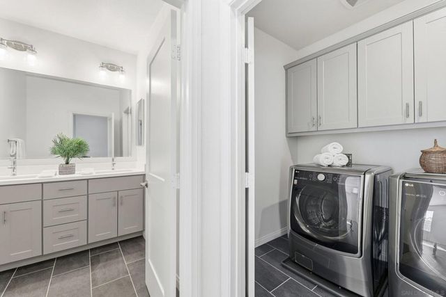 1794 Valley Oak Way, Oceanside, CA 92056