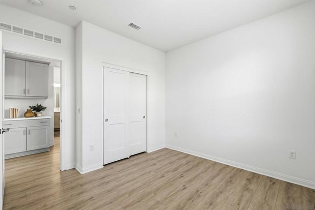 1794 Valley Oak Way, Oceanside, CA 92056