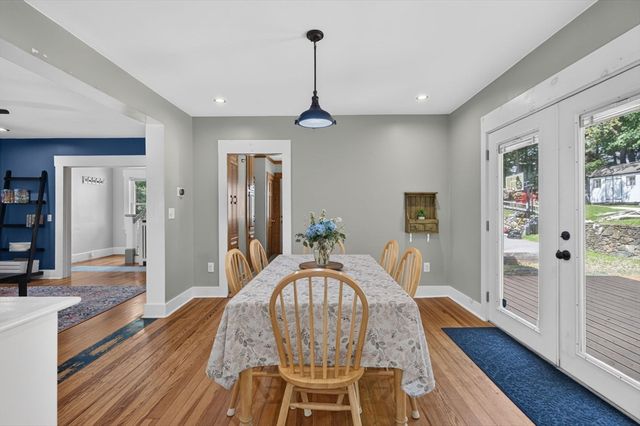 204 Parkview Ave, Lowell, MA 01852