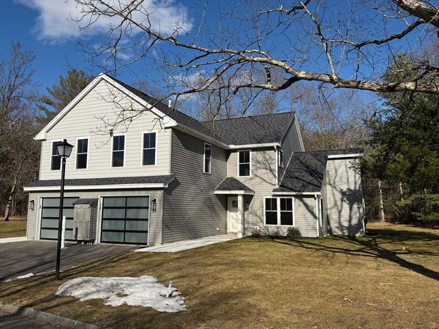 15 Barracks Road 15, Hudson, MA 01749