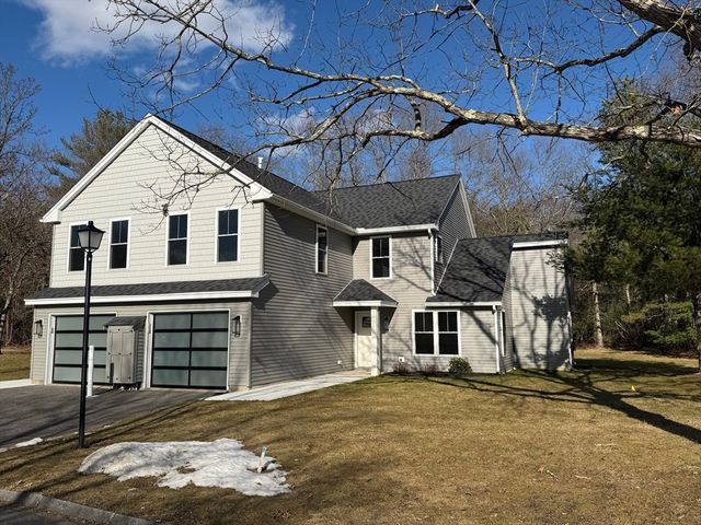 15 Barracks Road 15, Hudson, MA 01749