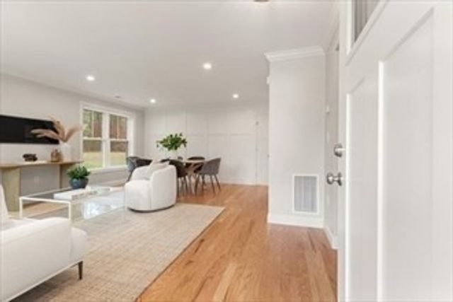 15 Barracks Road 15, Hudson, MA 01749