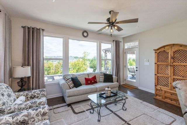 6304 W Cedar Chase Drive, Mccordsville, IN 46055