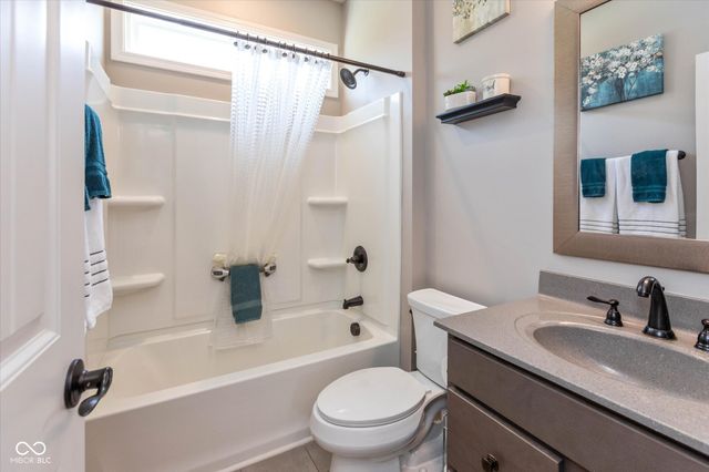6304 W Cedar Chase Drive, Mccordsville, IN 46055