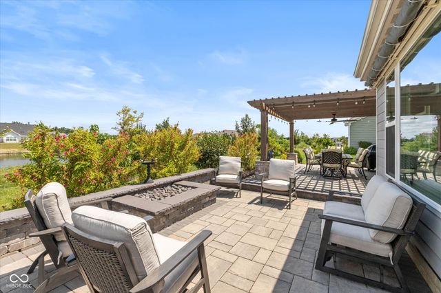 6304 W Cedar Chase Drive, Mccordsville, IN 46055