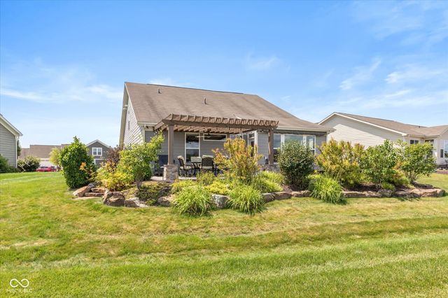 6304 W Cedar Chase Drive, Mccordsville, IN 46055
