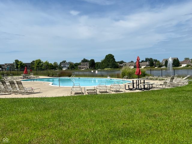 6304 W Cedar Chase Drive, Mccordsville, IN 46055