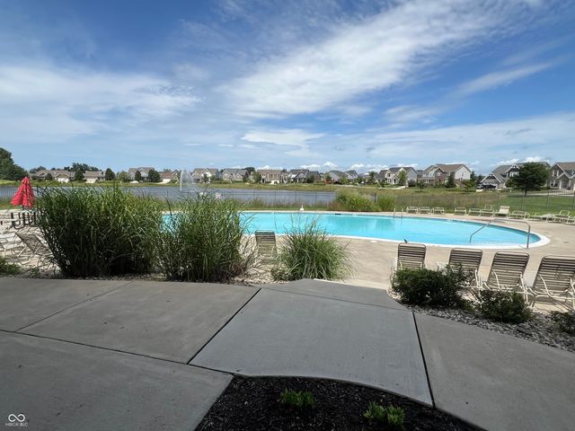 6304 W Cedar Chase Drive, Mccordsville, IN 46055