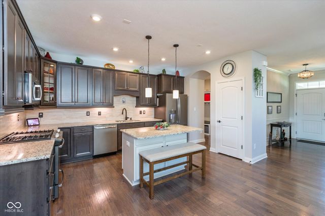 6304 W Cedar Chase Drive, Mccordsville, IN 46055
