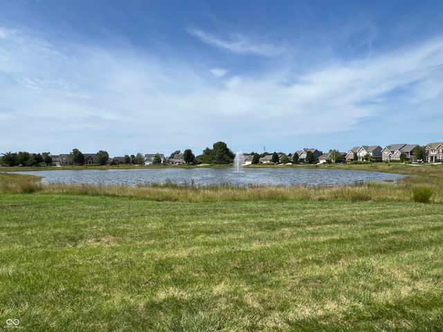 6304 W Cedar Chase Drive, Mccordsville, IN 46055