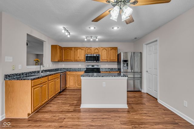 10392 Cotton Blossom Drive, Fishers, IN 46038