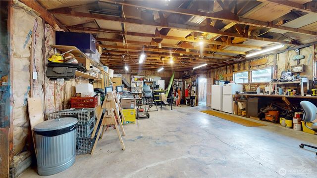 521 E Magnolia Avenue, Burlington, WA 98233