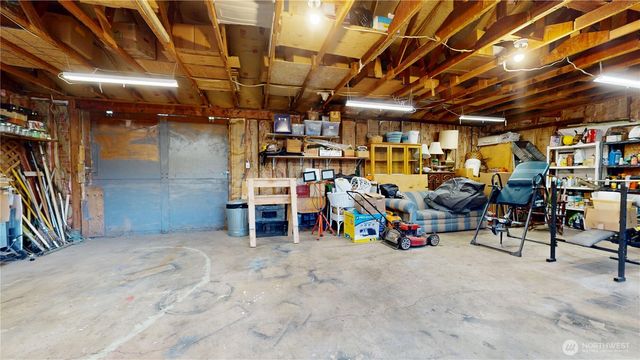 521 E Magnolia Avenue, Burlington, WA 98233