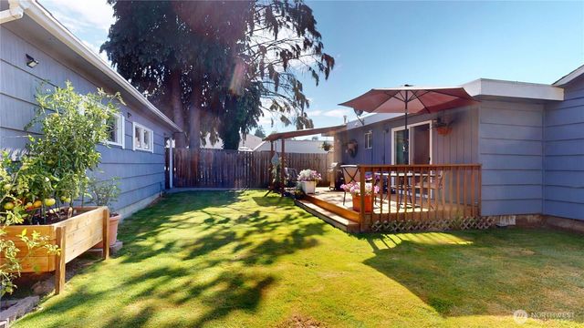 521 E Magnolia Avenue, Burlington, WA 98233
